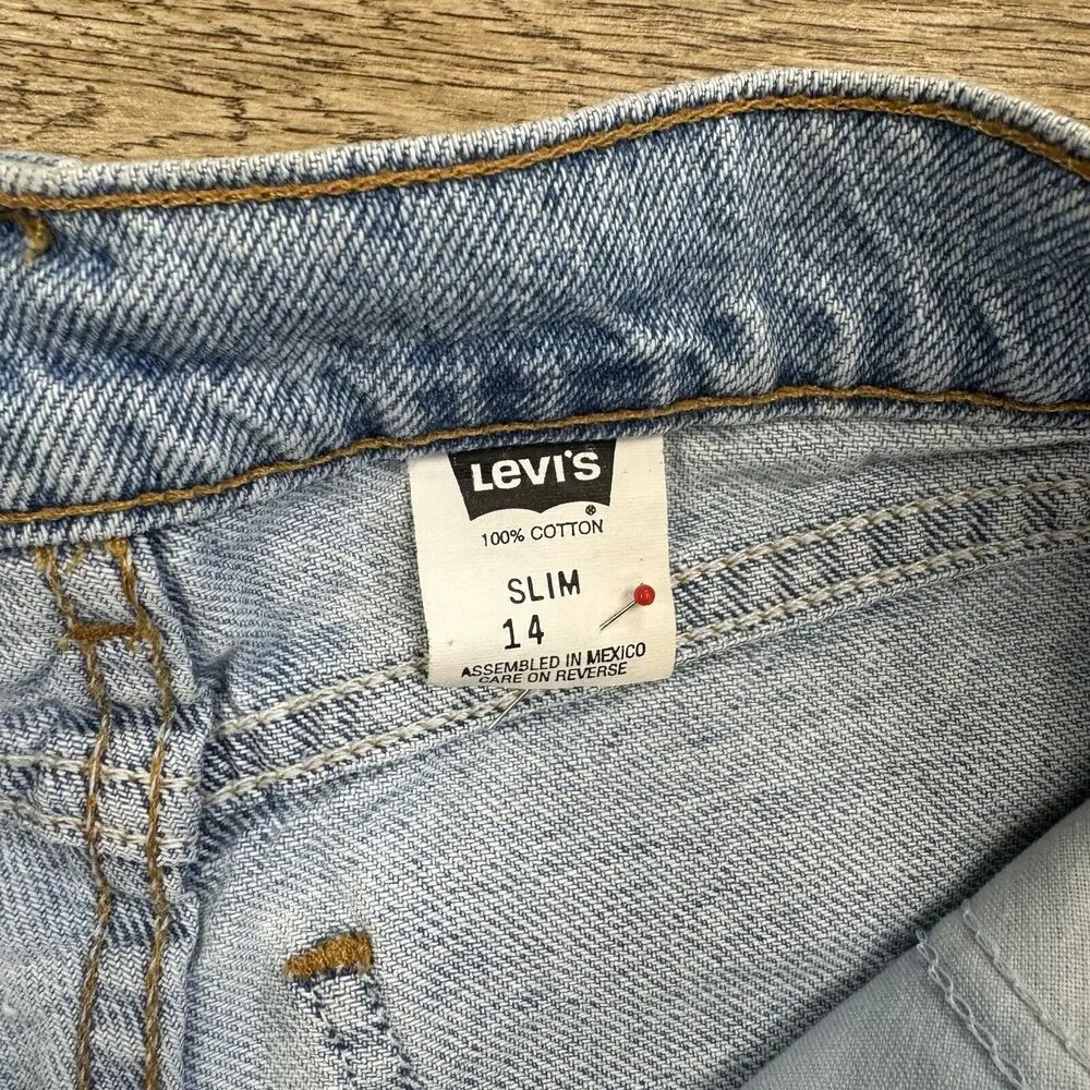 Vintage Levi Denim Jean Shorts Size Slim 14 mis - Picture 10 of 12